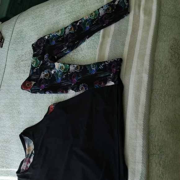 EUC Calia set Top M bottom S - Picture 4 of 8